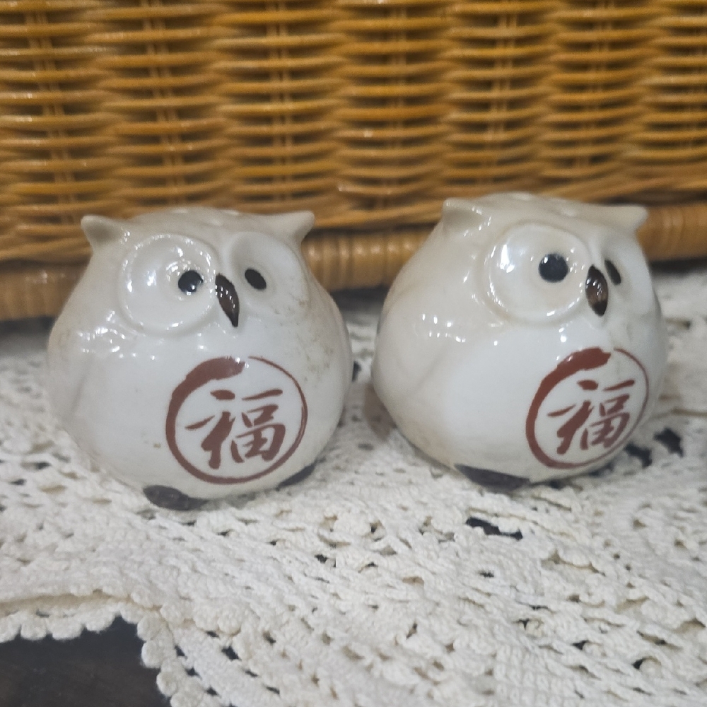 Fukuro Owl Vtg. Salt & Pepper Shakers Japan